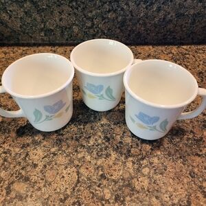Corning Friendship Pattern Mugs, Set of 3